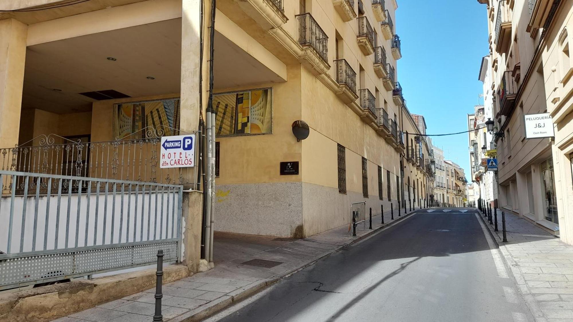 Hotel Don Carlos Cáceres Kültér fotó