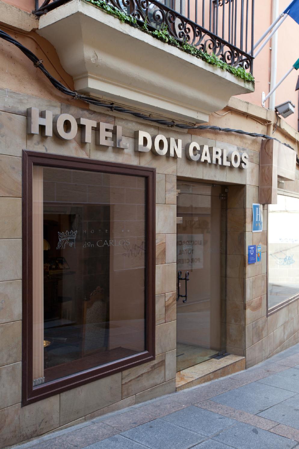 Hotel Don Carlos Cáceres Kültér fotó