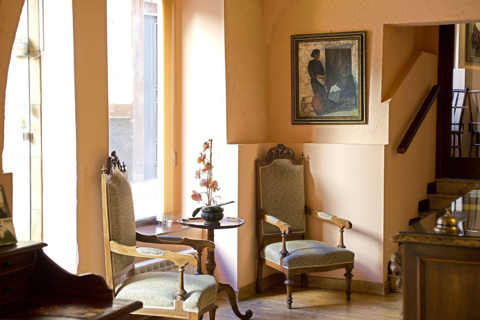 Hotel Don Carlos Cáceres Kültér fotó